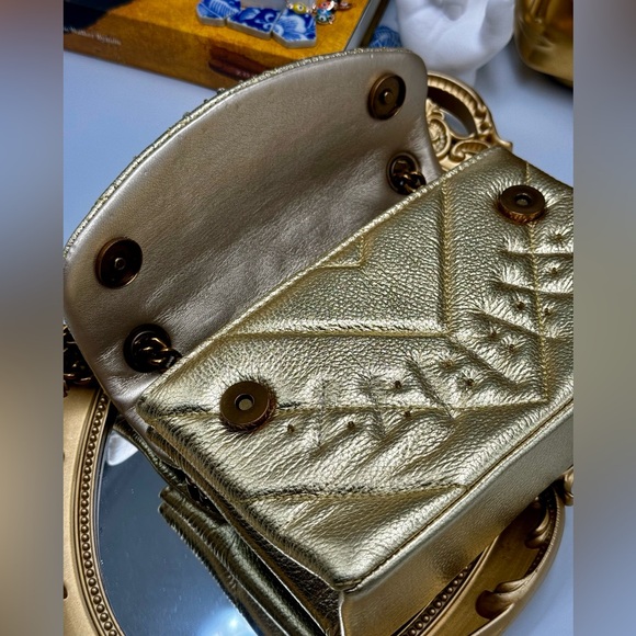 🆕 KURT GEIGER LONDON 🧿NWOT Leather Mini Kensington Rhinestone Eye Crossbody - Picture 12 of 15